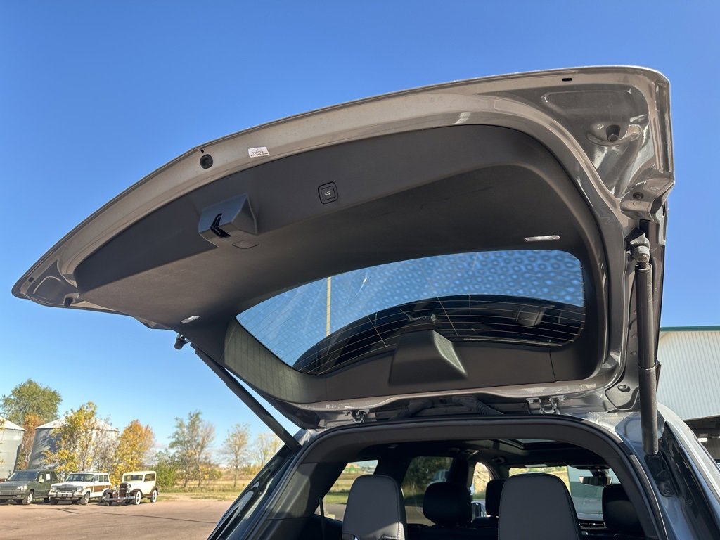 Used 2024 Cadillac XT6 Premium Luxury image 31