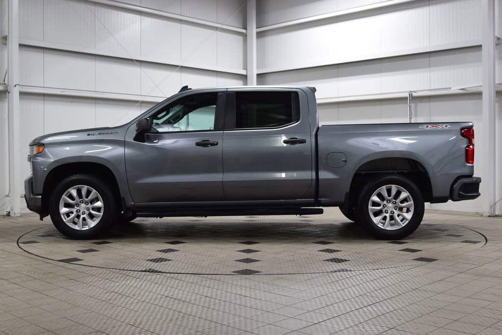 Used 2022 Chevrolet Silverado 1500 Custom w/ Safety Confidence Package AWD/4WD image 4