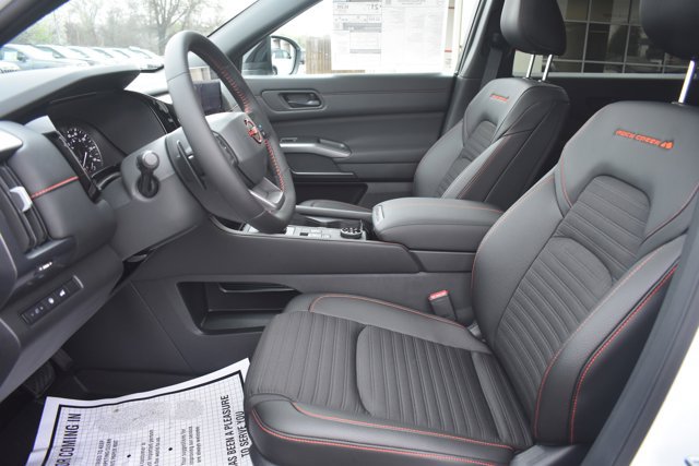 New 2026 Nissan Pathfinder Rock Creek w/ Rock Creek Premium Package AWD/4WD image 15