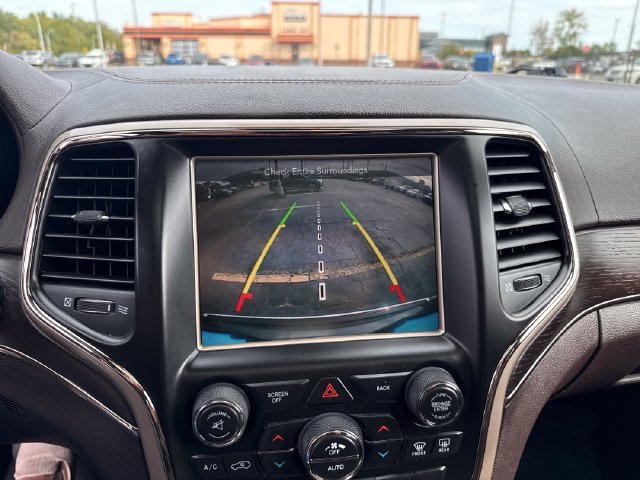 Used 2015 Jeep Grand Cherokee Summit AWD/4WD image 23