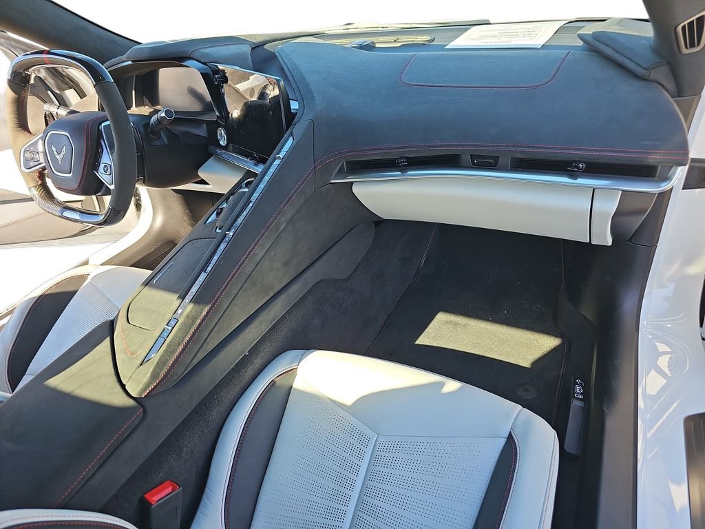 Used 2023 Chevrolet Corvette Z06 image 9