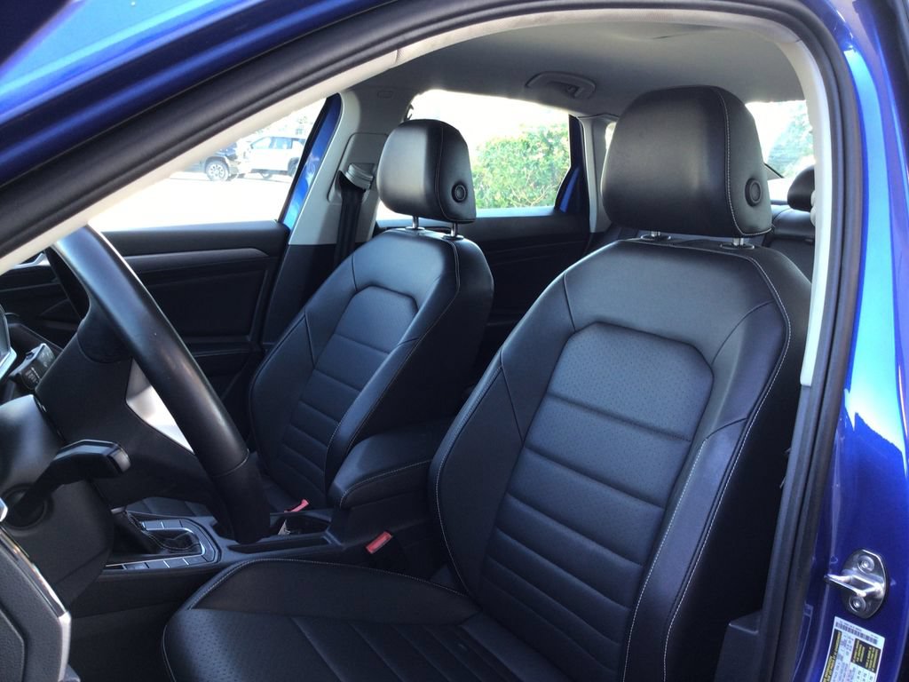 Used 2024 Volkswagen Jetta SE FWD image 24