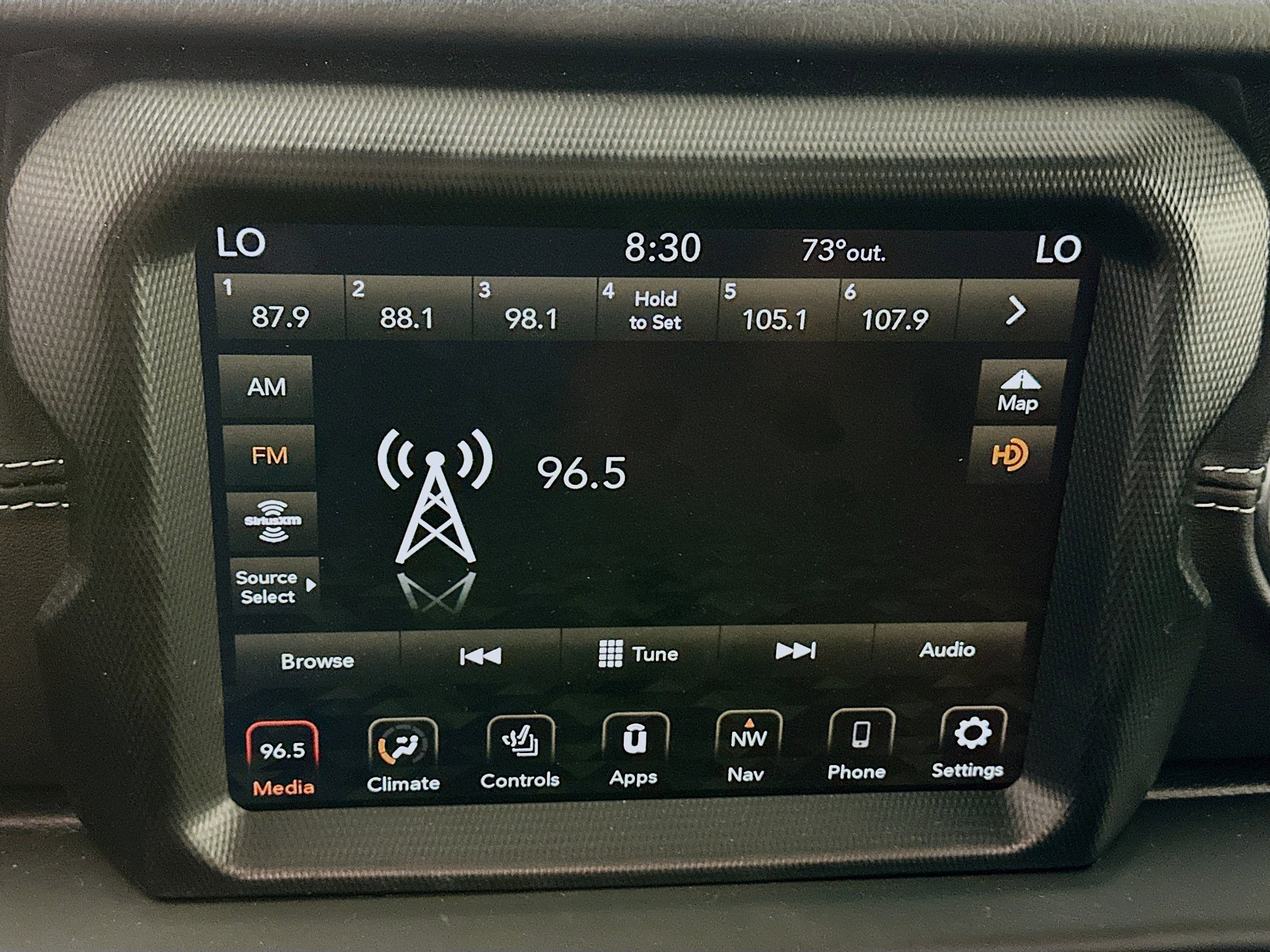 Used 2023 Jeep Wrangler Sahara w/ Cold Weather Group image 19