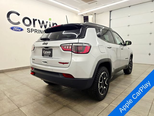 Used 2025 Jeep Compass Trailhawk AWD/4WD image 5