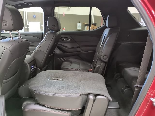 Used 2023 Chevrolet Traverse RS AWD/4WD image 17