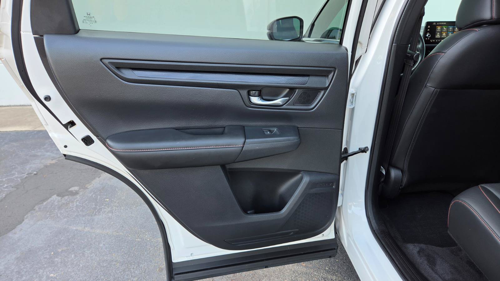 Used 2025 Honda CR-V Sport-L image 42