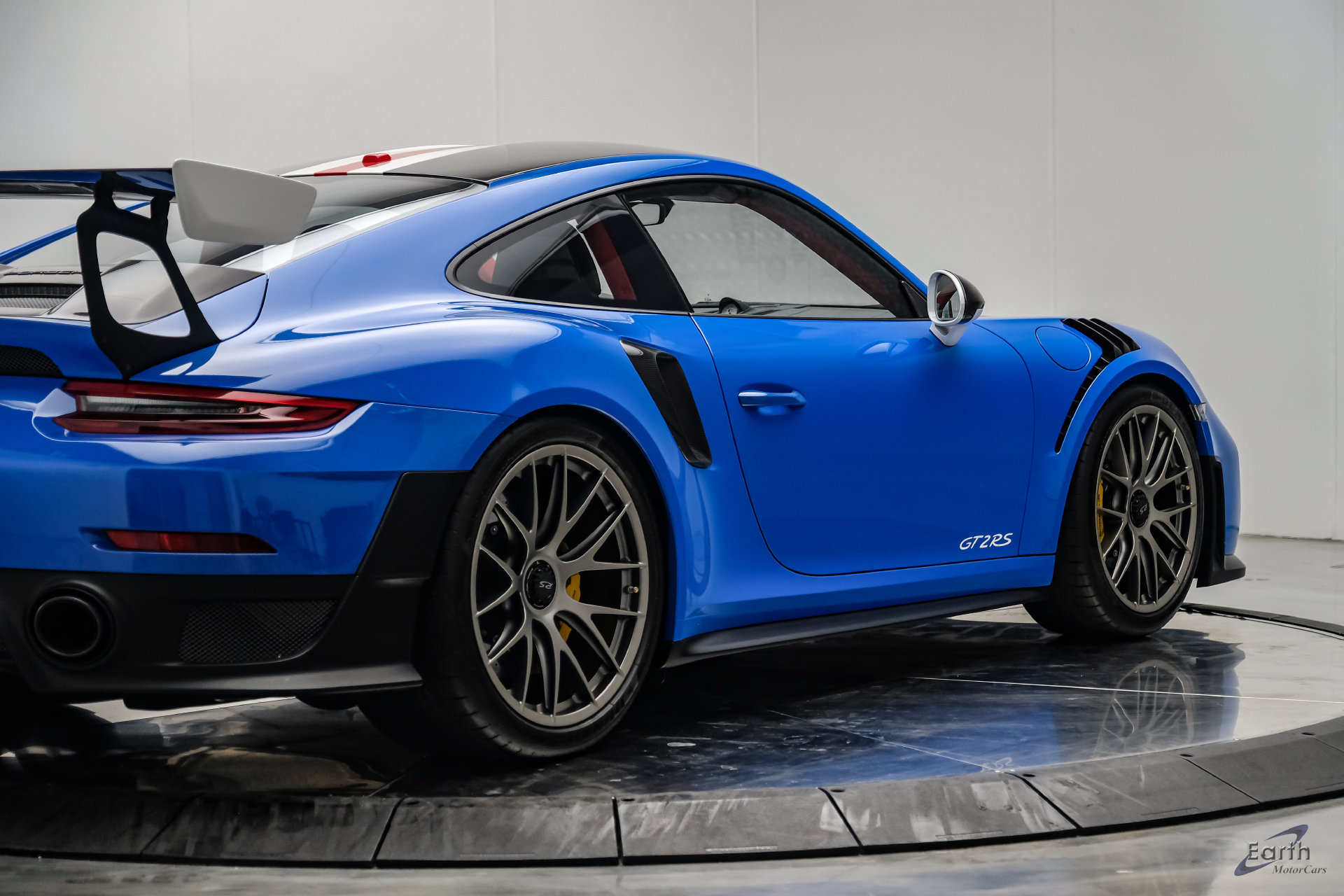 Used 2019 Porsche 911 GT2 RS RWD image 24