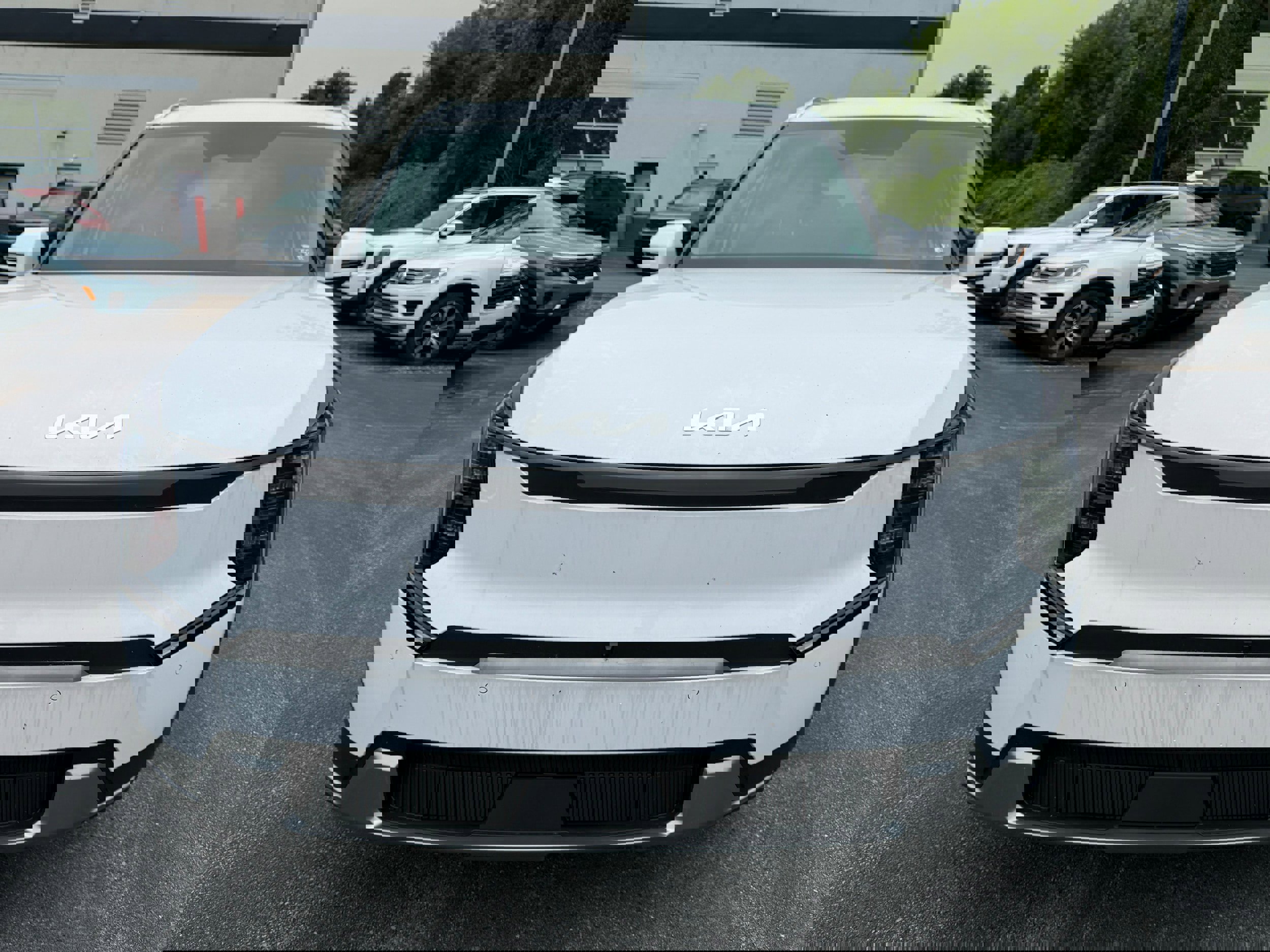 New 2026 Kia EV9 Wind image 2