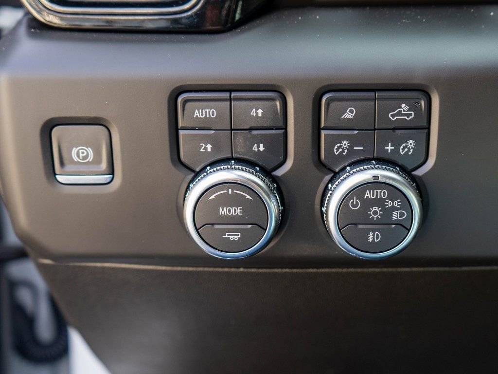 Used 2024 GMC Sierra 2500 AT4 w/ AT4 Premium Plus Package image 20