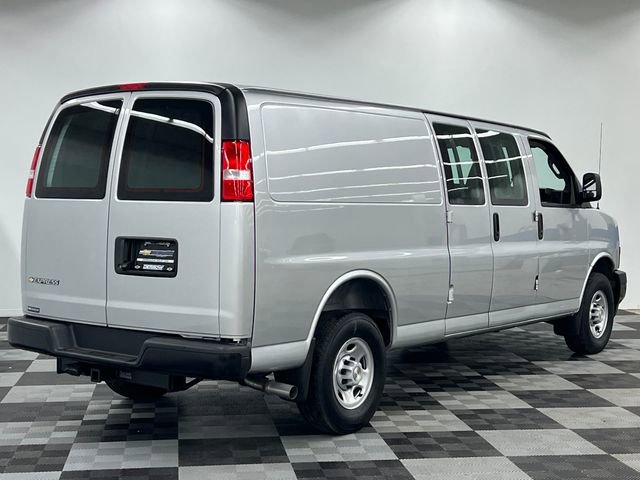 Used 2025 Chevrolet Express 2500 Extended w/ Driver Convenience Package RWD image 6