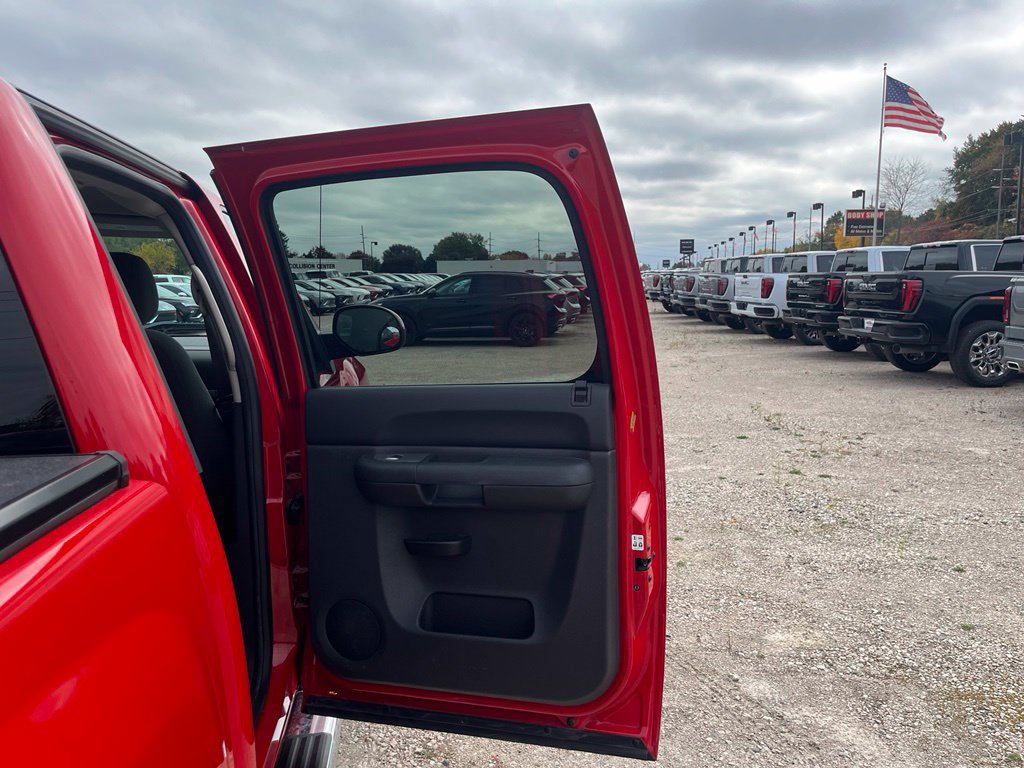 Used 2013 Chevrolet Silverado 1500 LT w/ All-Star Edition AWD/4WD image 30
