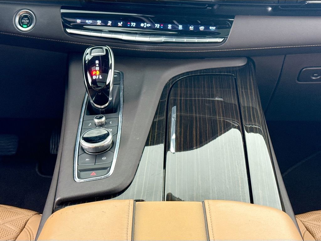 Used 2021 Cadillac Escalade ESV Premium Luxury image 12