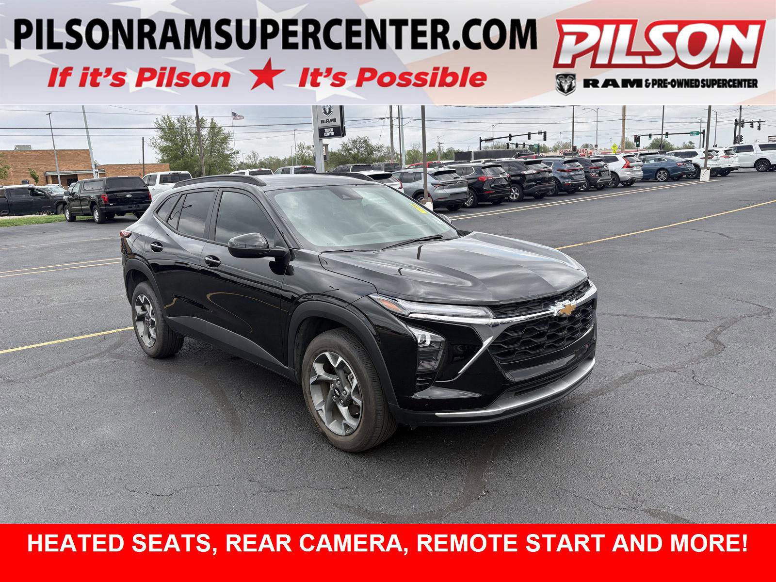 Used 2025 Chevrolet Trax LT w/ Driver Confidence Package image 1
