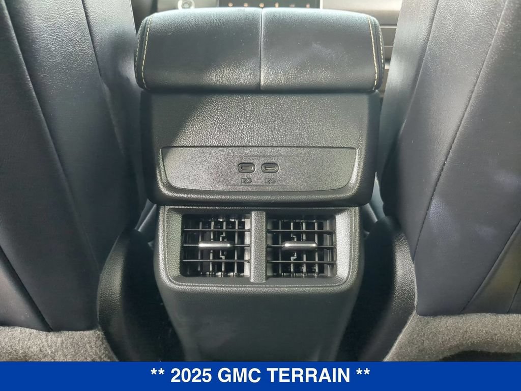 Used 2025 GMC Terrain Elevation w/ Elevation Premium Package AWD/4WD image 17