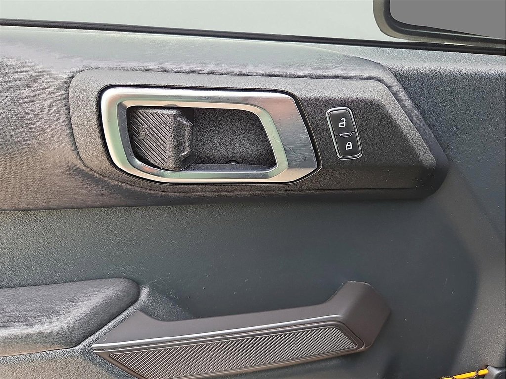 Used 2024 Ford Bronco Badlands image 13