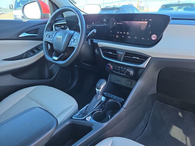 Used 2024 Buick Encore GX Sport Touring image 19