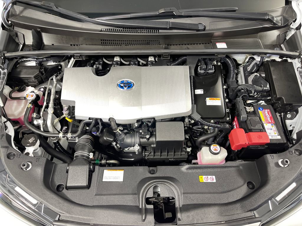 Certified 2022 Toyota Prius FWD image 9