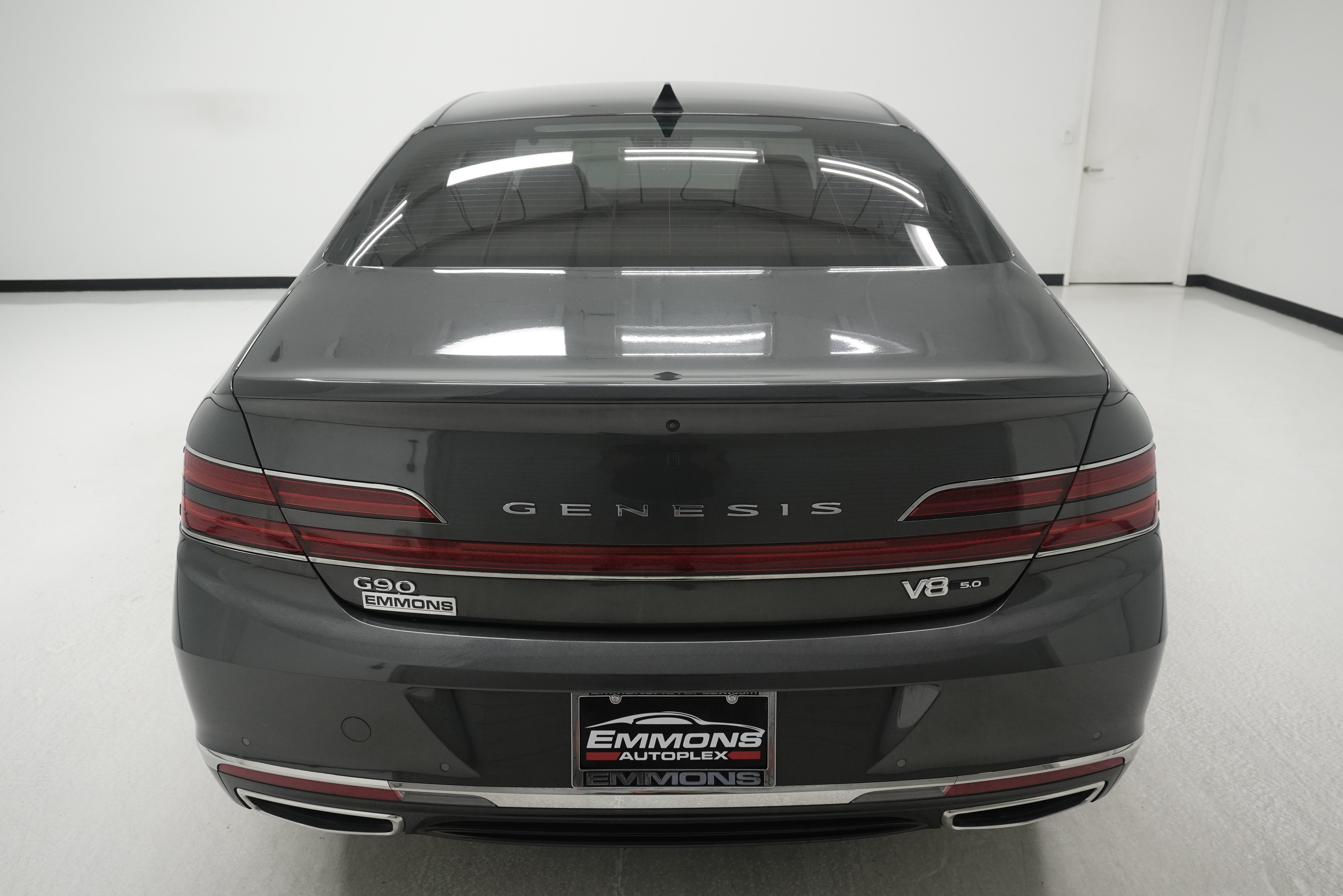 Used 2021 Genesis G90 5.0 Ultimate RWD image 5