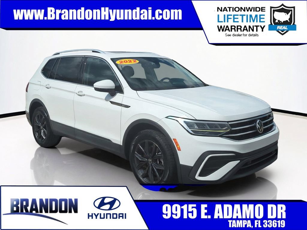 Used 2022 Volkswagen Tiguan SE w/ Panoramic Sunroof Package