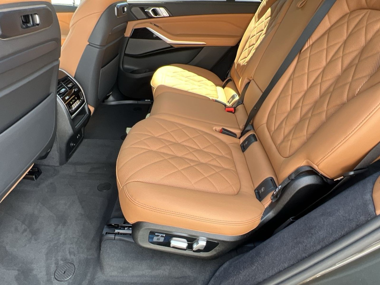 New 2027 BMW X7 xDrive40i w/ M Sport Package AWD/4WD image 22