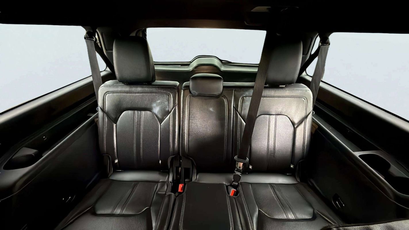 Used 2020 Ford Expedition Max Limited image 18