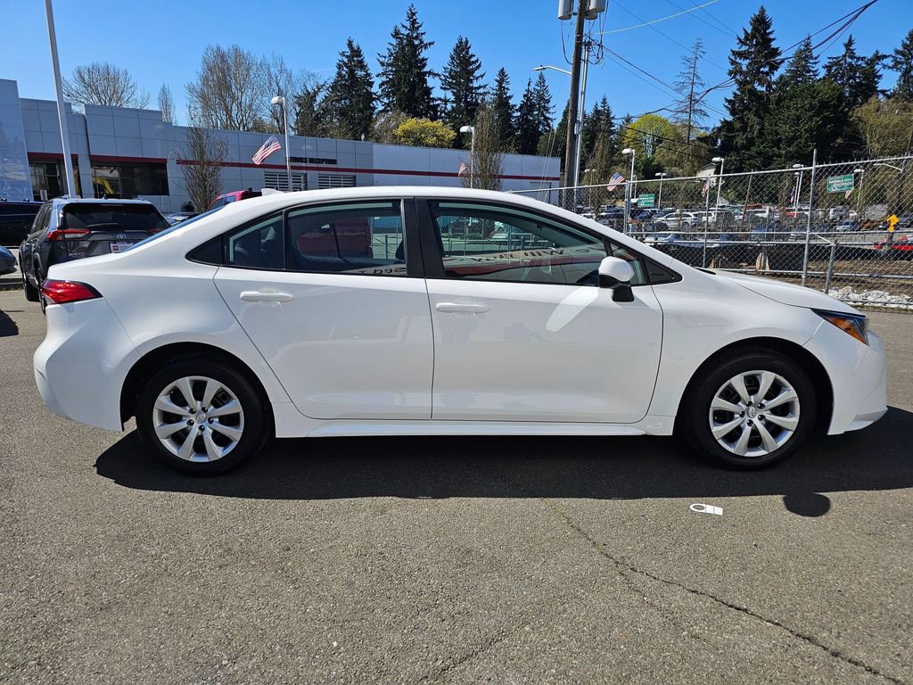 Certified 2025 Toyota Corolla LE image 8