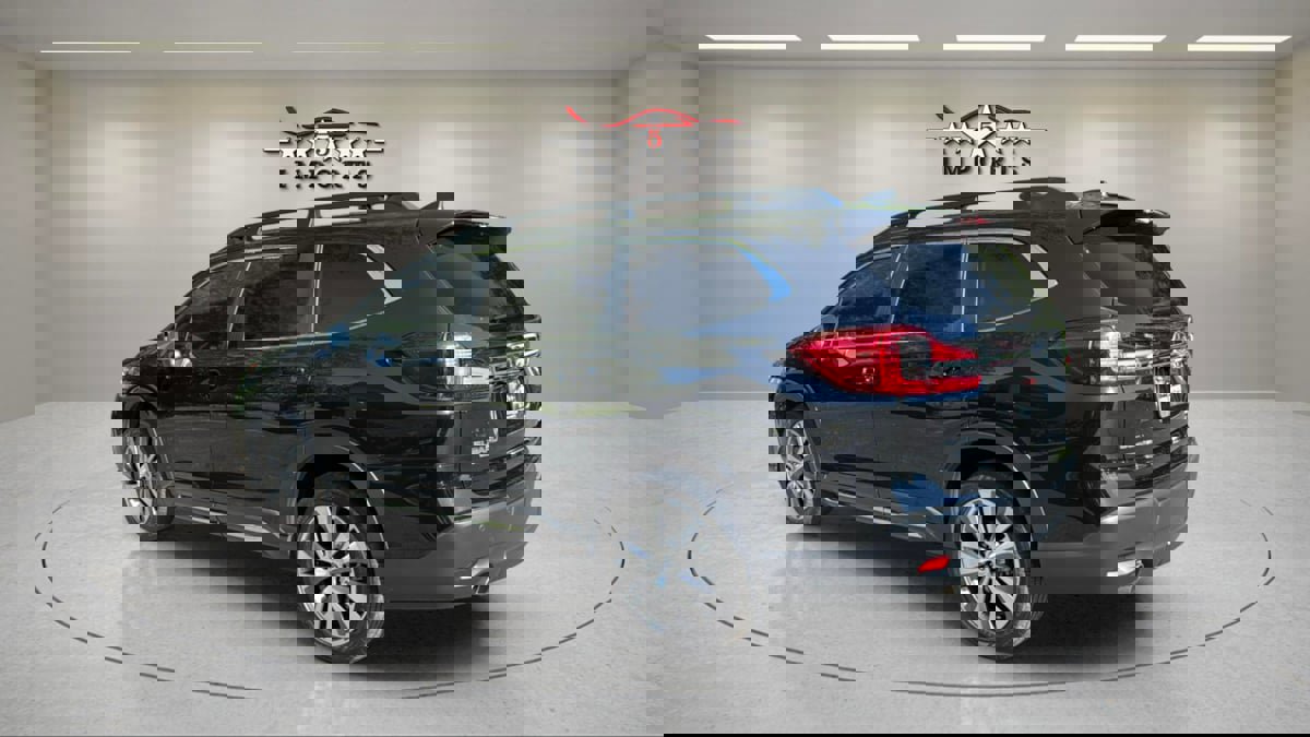 Used 2022 Subaru Ascent Limited image 3