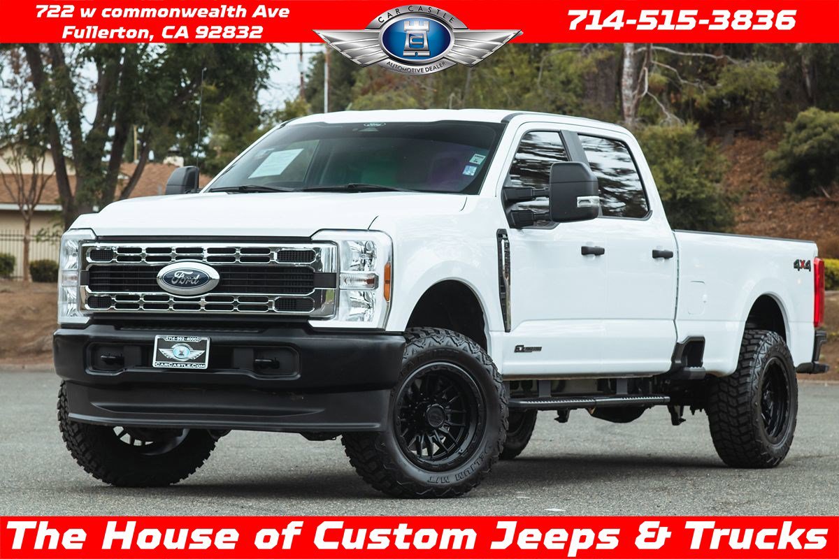 Used 2024 Ford F250 XL image 1
