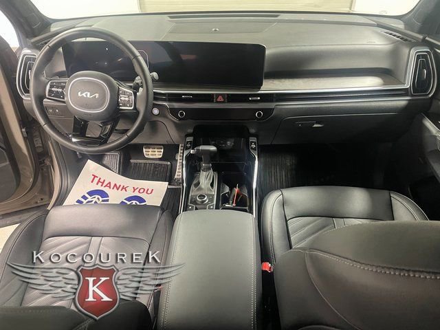 Used 2025 Kia Sorento SX Prestige image 13