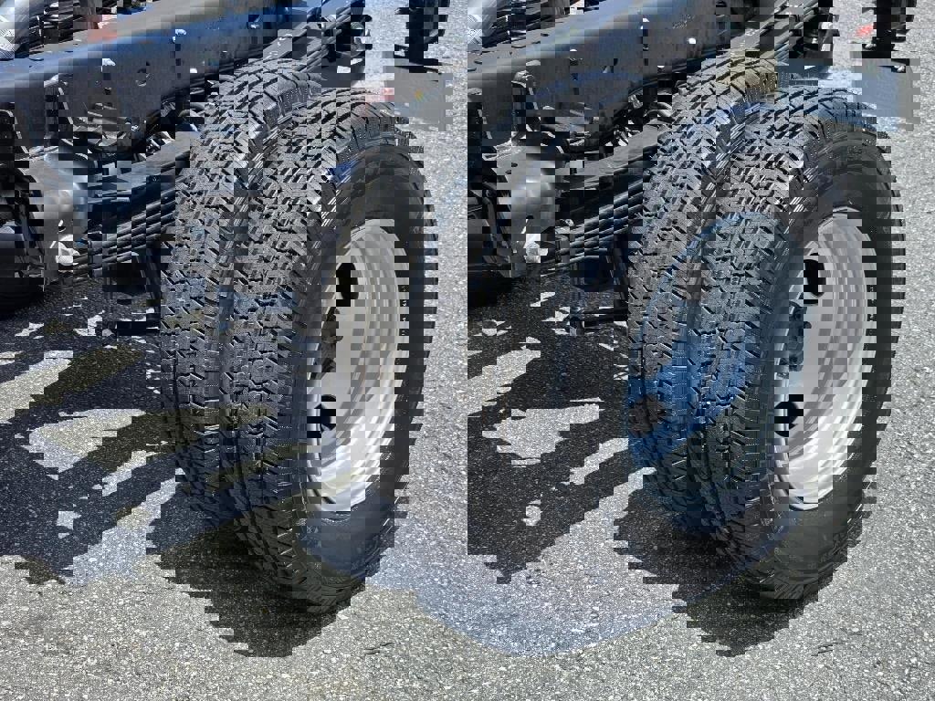 New 2026 Ford F350 XL w/ XL Chrome Package image 25