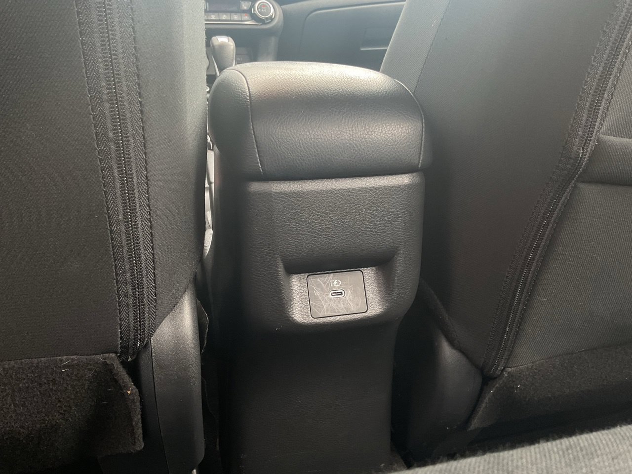 Used 2025 Nissan Versa SR FWD image 10