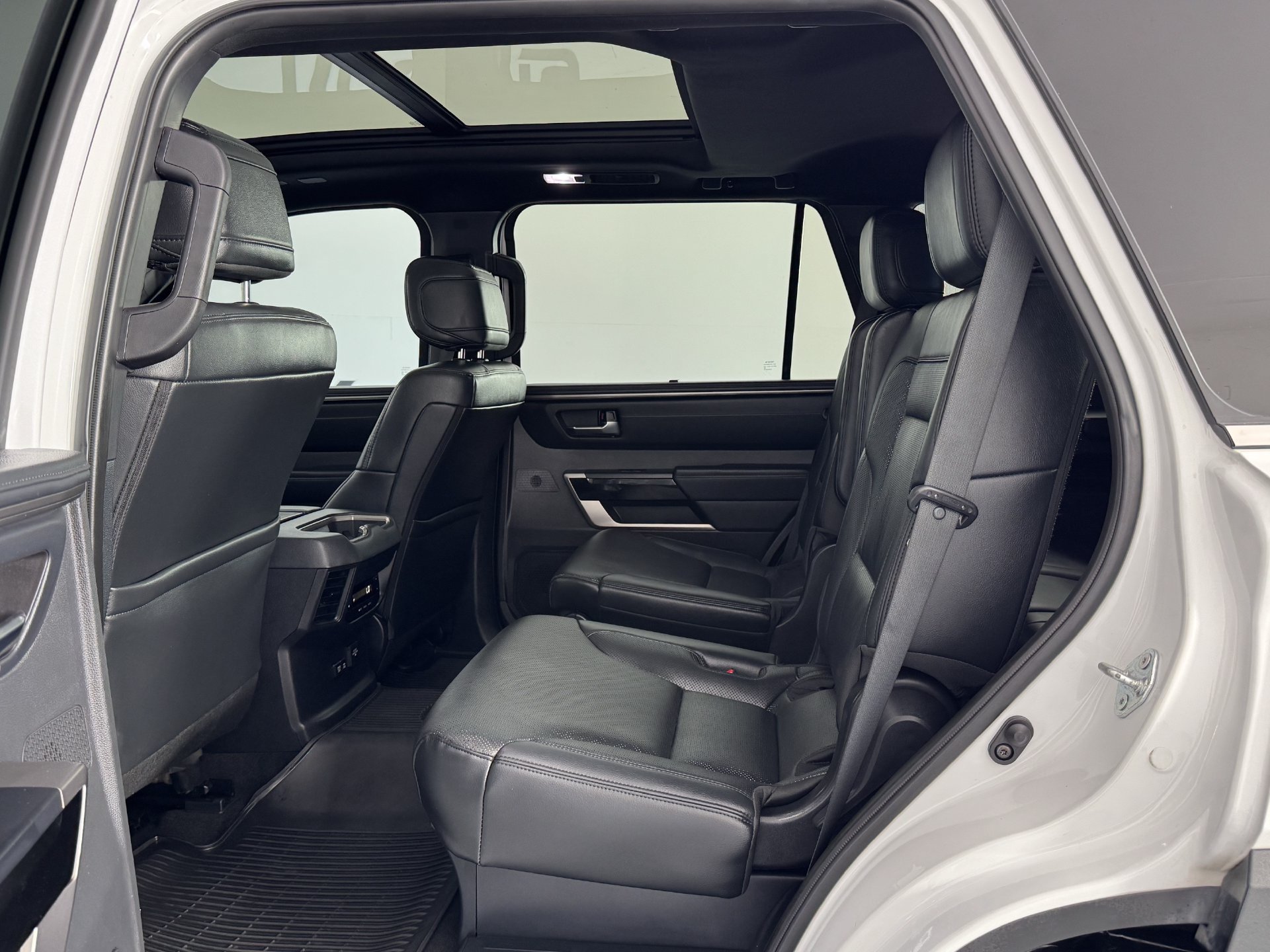 Certified 2025 Toyota Sequoia Limited AWD/4WD image 17