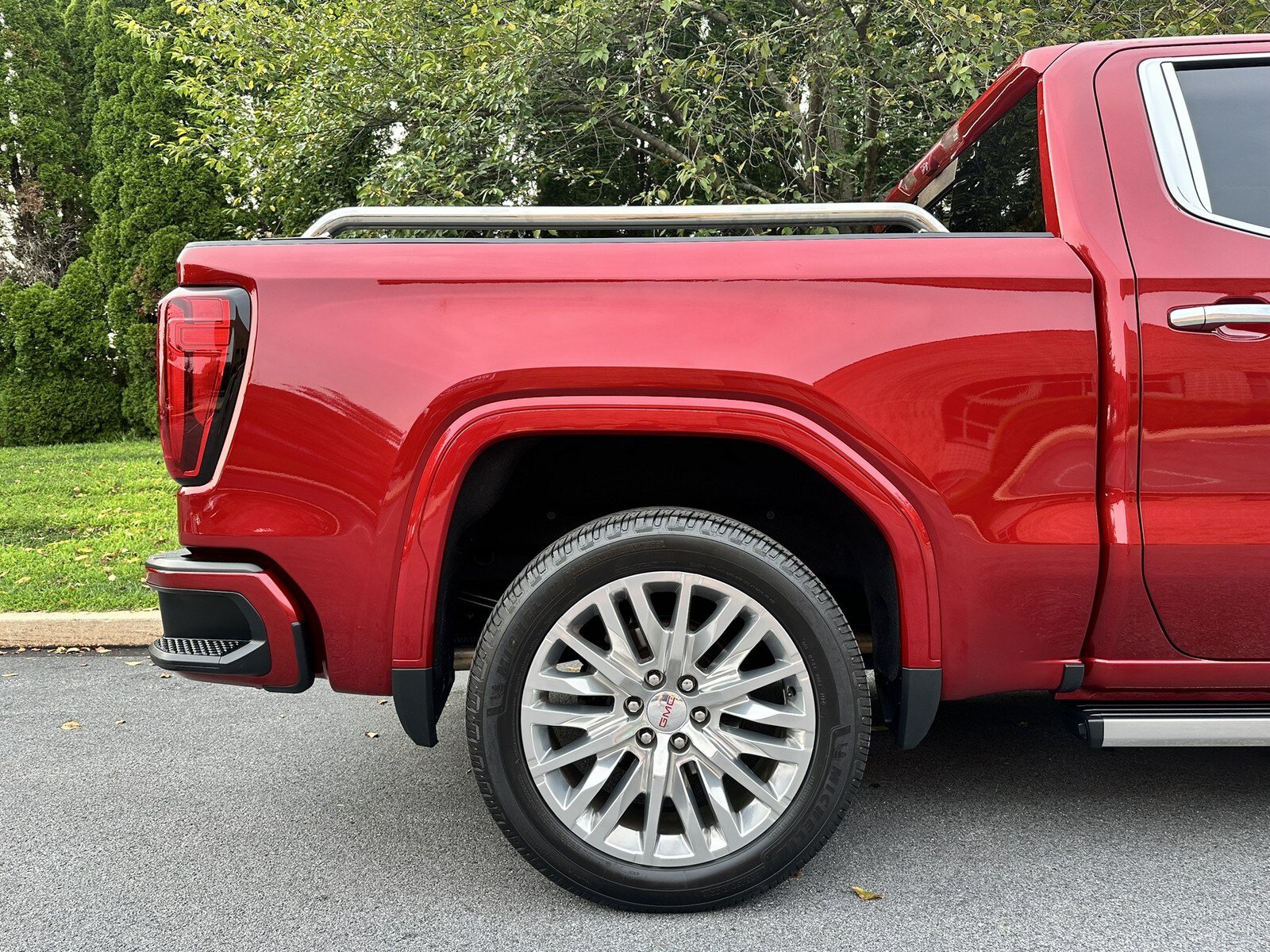 Used 2022 GMC Sierra 1500 Denali w/ Denali Reserve Package AWD/4WD image 52