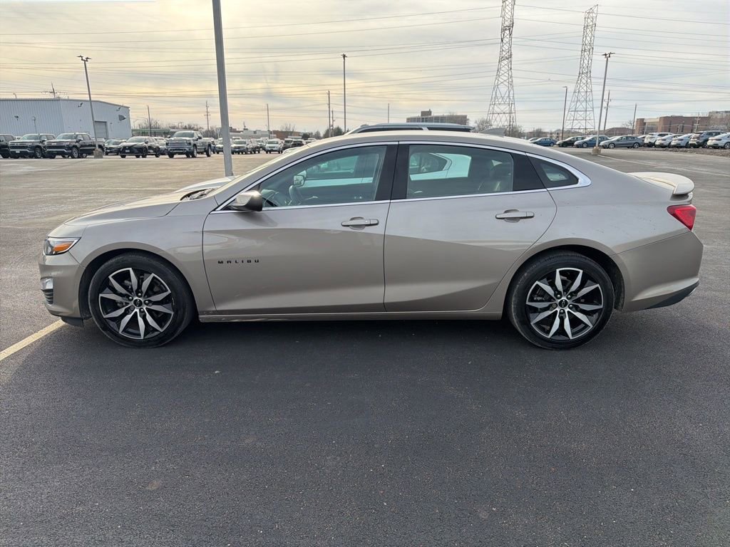 Used 2023 Chevrolet Malibu RS image 2