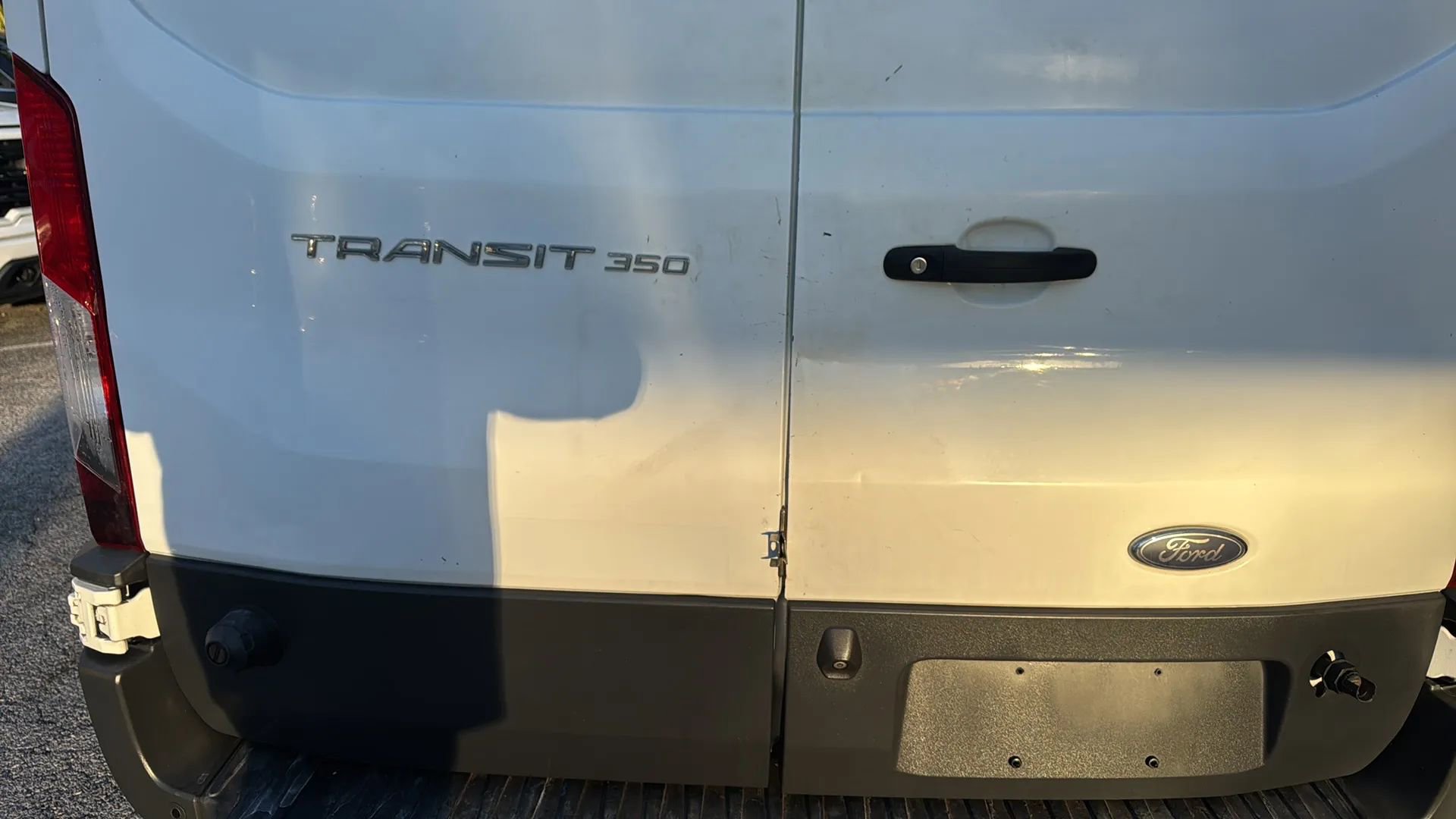 Used 2018 Ford Transit 350 148 Low Roof RWD image 34