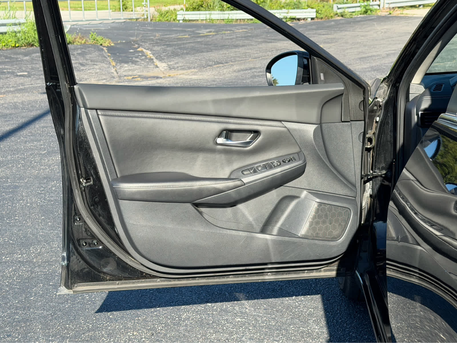 Used 2022 Nissan Sentra SV w/ Trunk Package FWD image 20