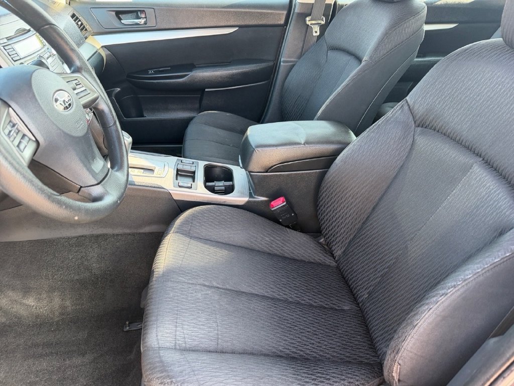Used 2012 Subaru Outback 2.5i w/ Alloy Wheel Pkg AWD/4WD image 10