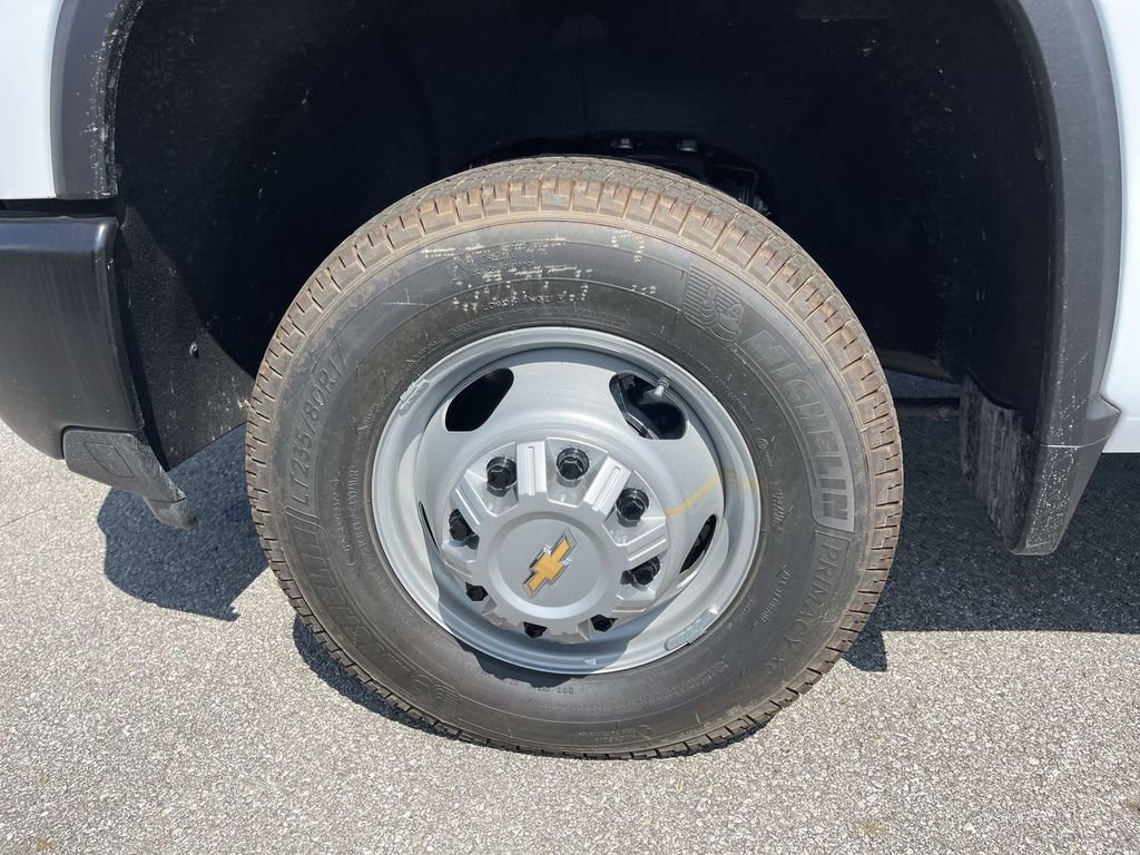 New 2025 Chevrolet Silverado 3500 W/T AWD/4WD image 6