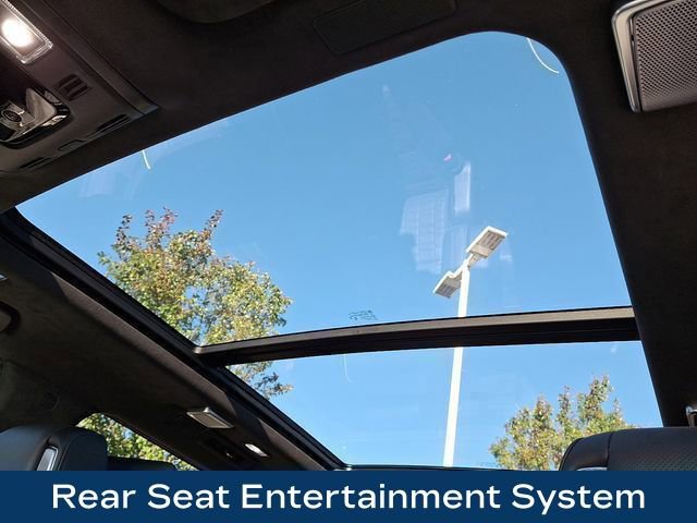 Used 2025 Cadillac Escalade Sport Platinum w/ LPO, Floor Liner Package AWD/4WD image 21
