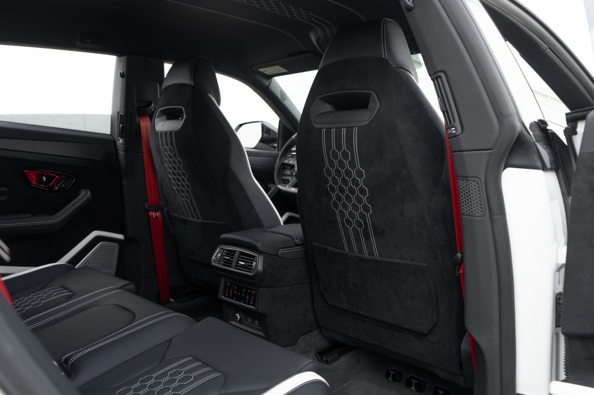 Used 2024 Lamborghini Urus Performante image 30