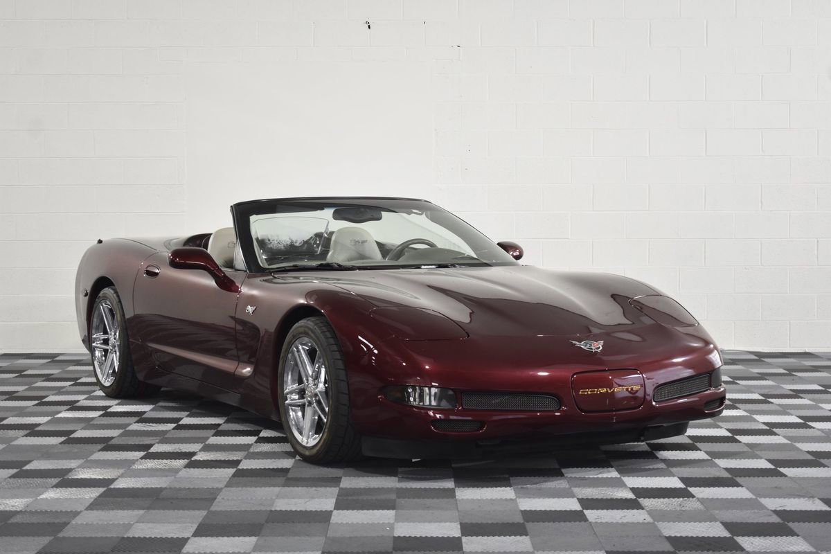 Used 2003 Chevrolet Corvette Convertible w/ Preferred Equipment Group1 image 9