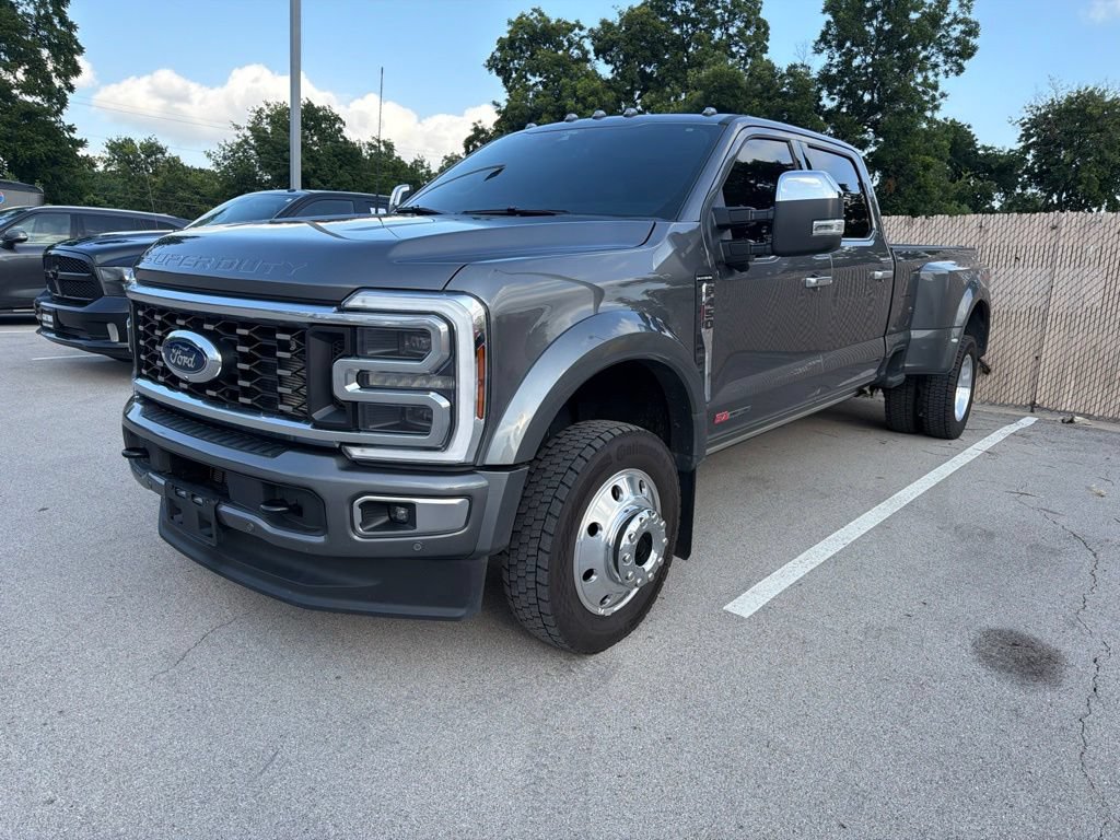Used 2025 Ford F450 Platinum w/ Platinum Plus Package AWD/4WD image 1