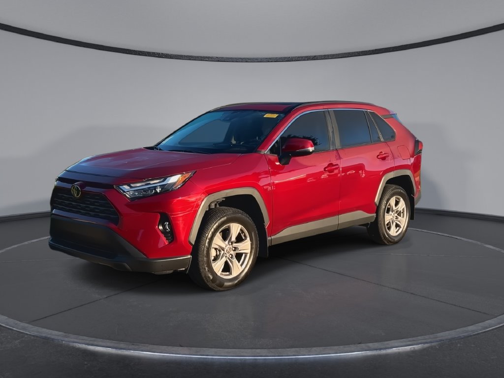 Used 2025 Toyota RAV4 XLE w/ Convenience Package FWD image 4