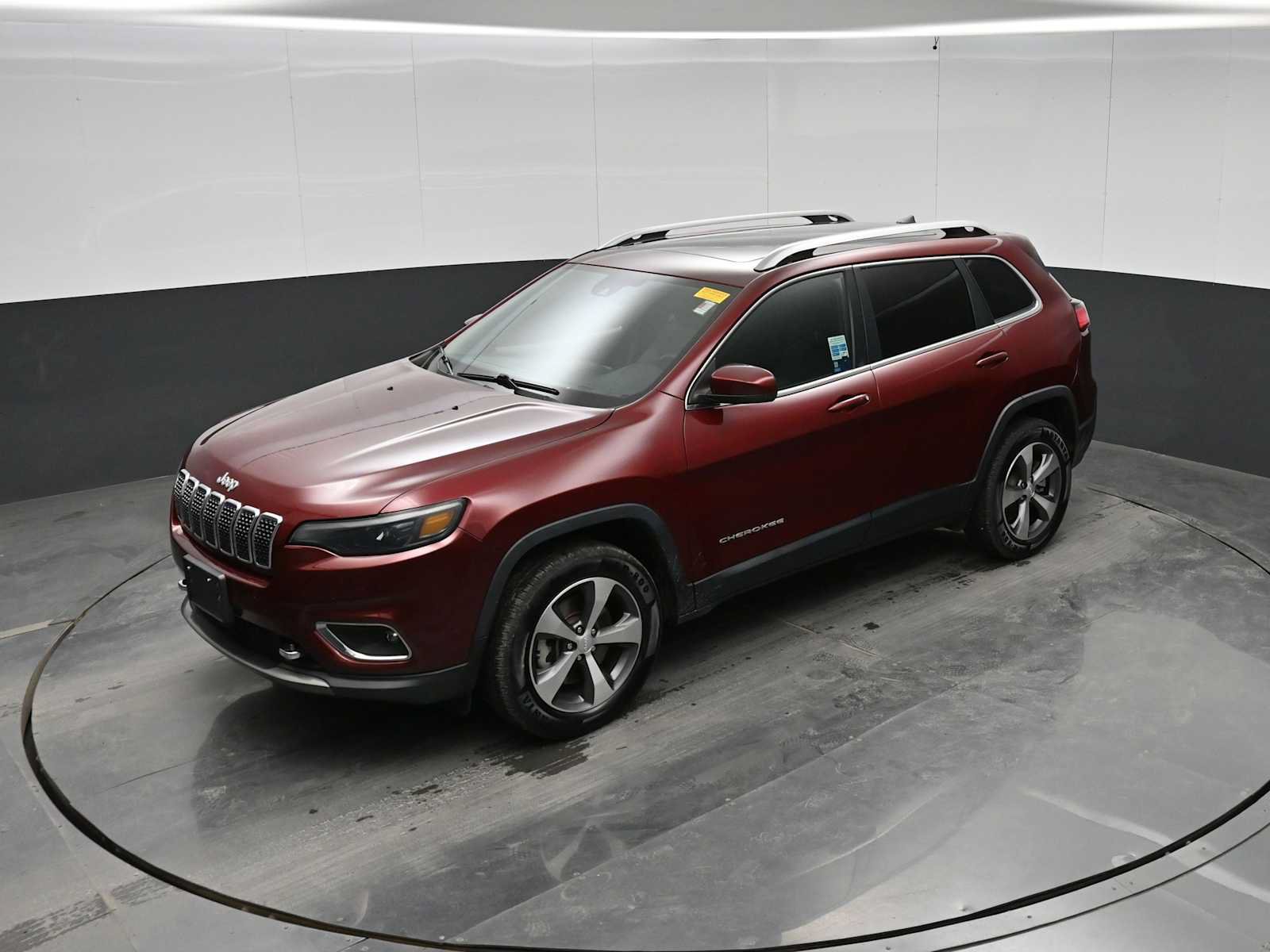 Used 2021 Jeep Cherokee Limited w/ Elite Package AWD/4WD image 27