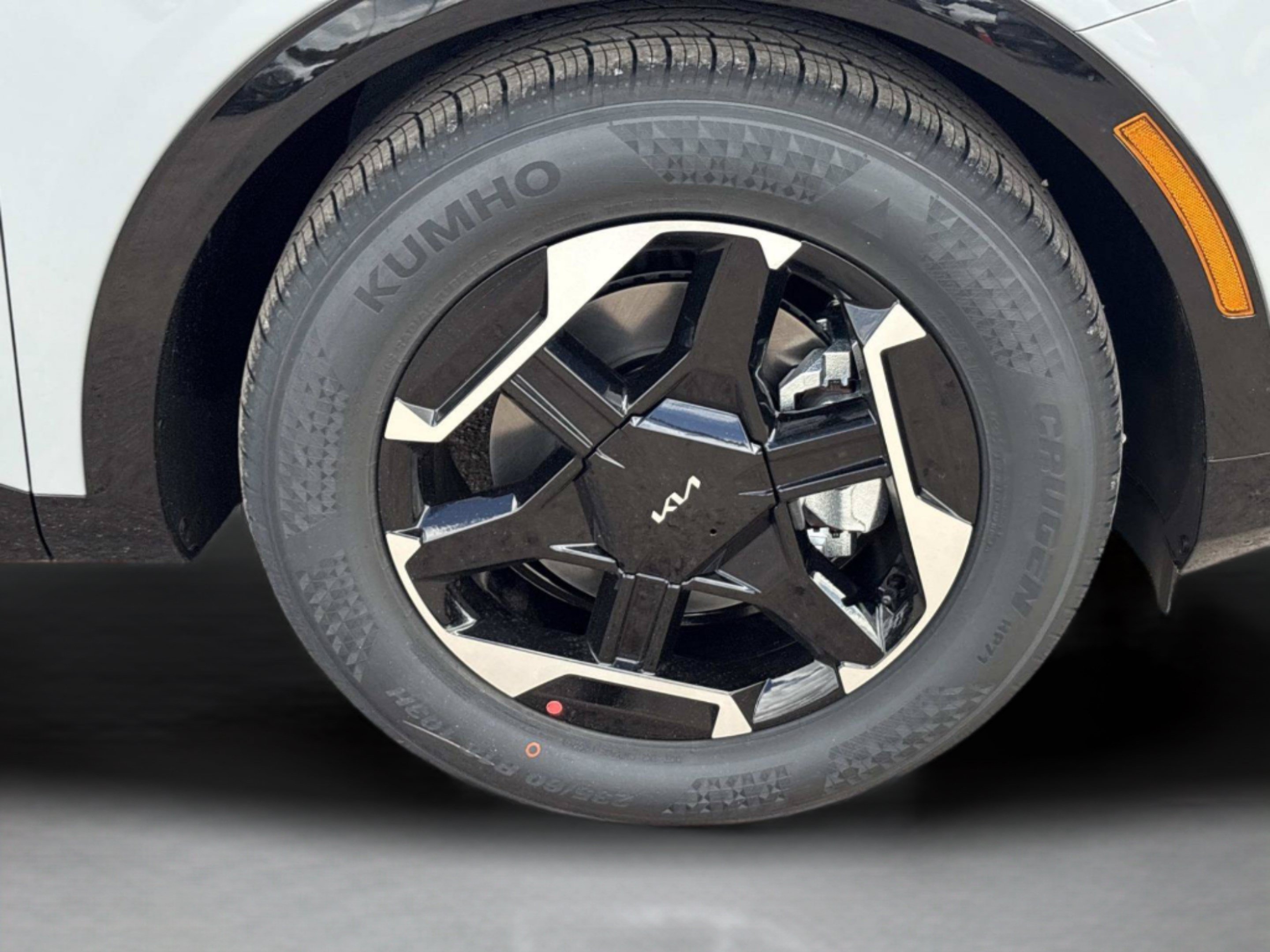 New 2027 Kia Sportage SX FWD image 30