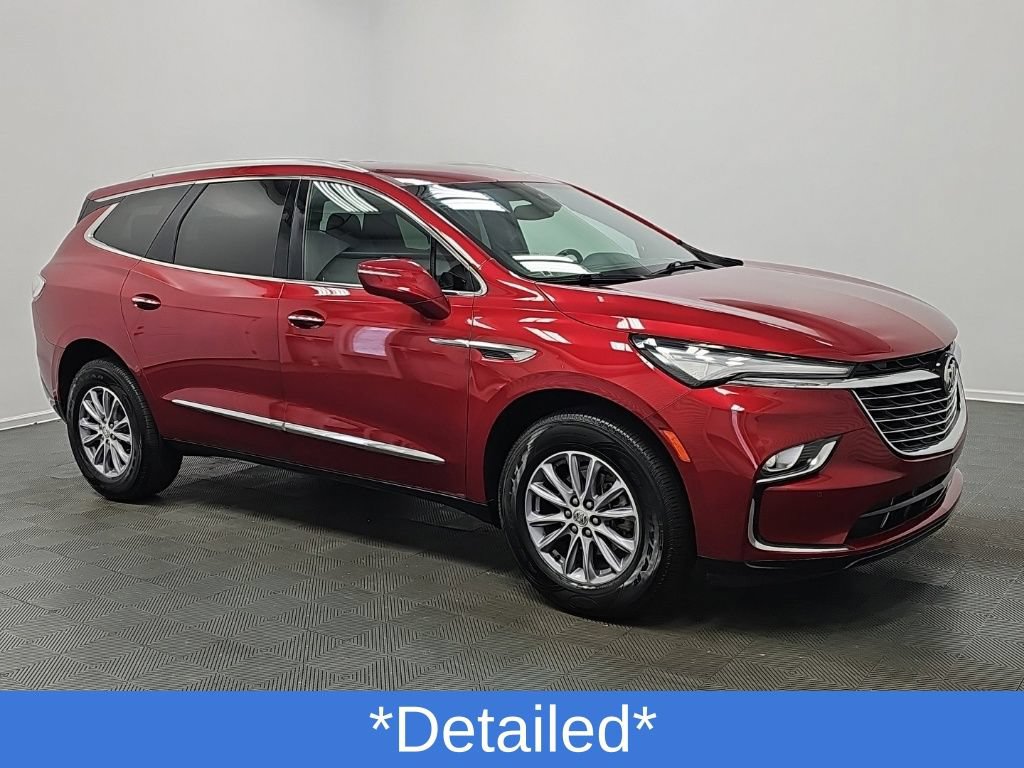 Used 2024 Buick Enclave Essence FWD image 2