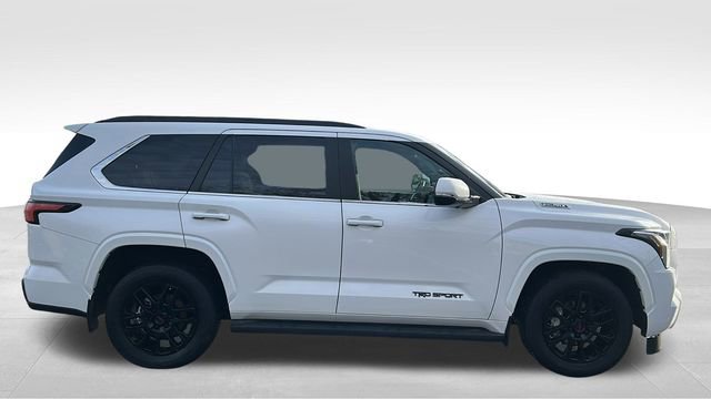 Used 2025 Toyota Sequoia SR5 w/ SR5 Premium Package image 28