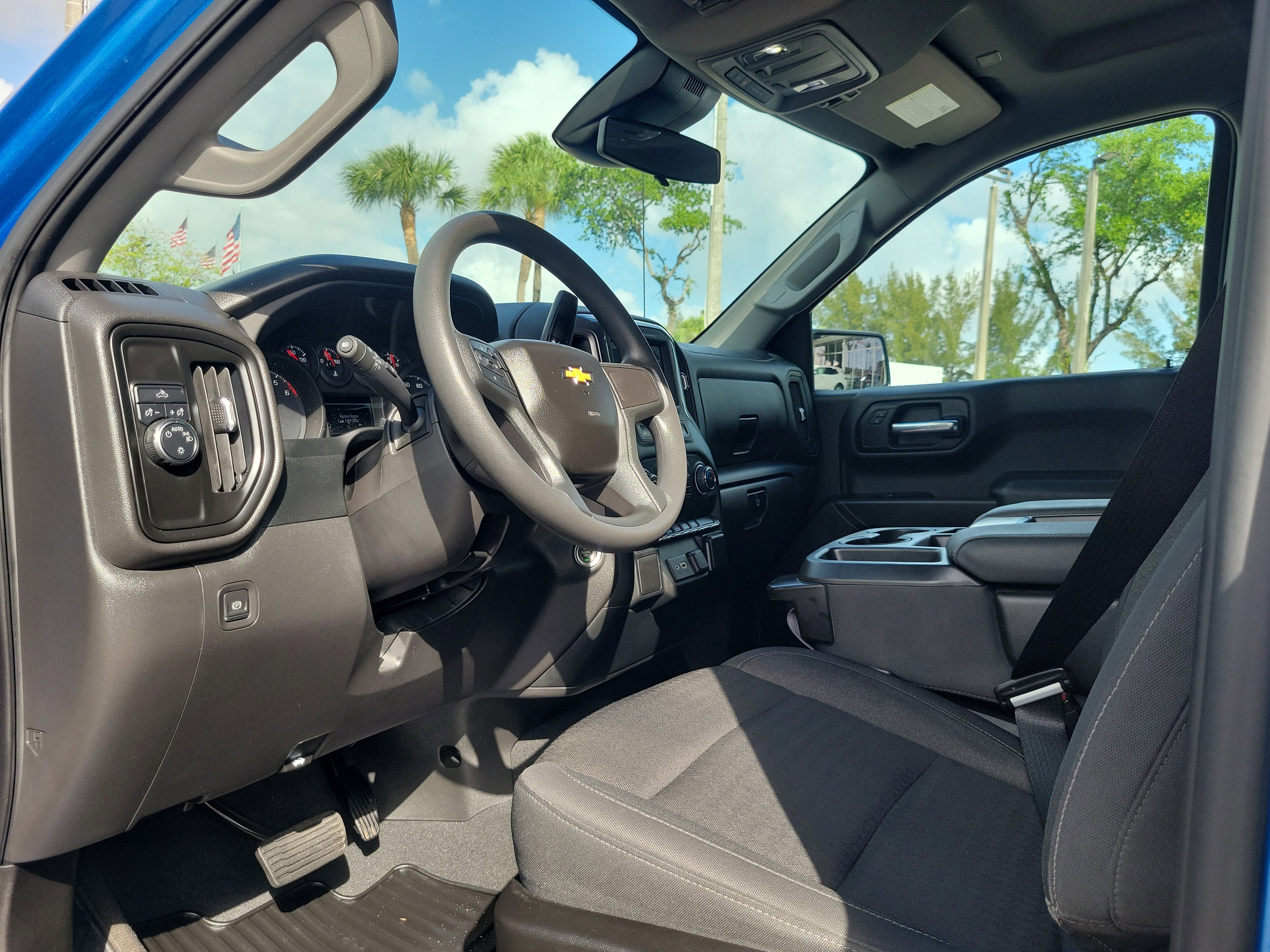 Used 2022 Chevrolet Silverado 1500 Custom image 9