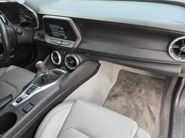 Used 2016 Chevrolet Camaro SS image 18