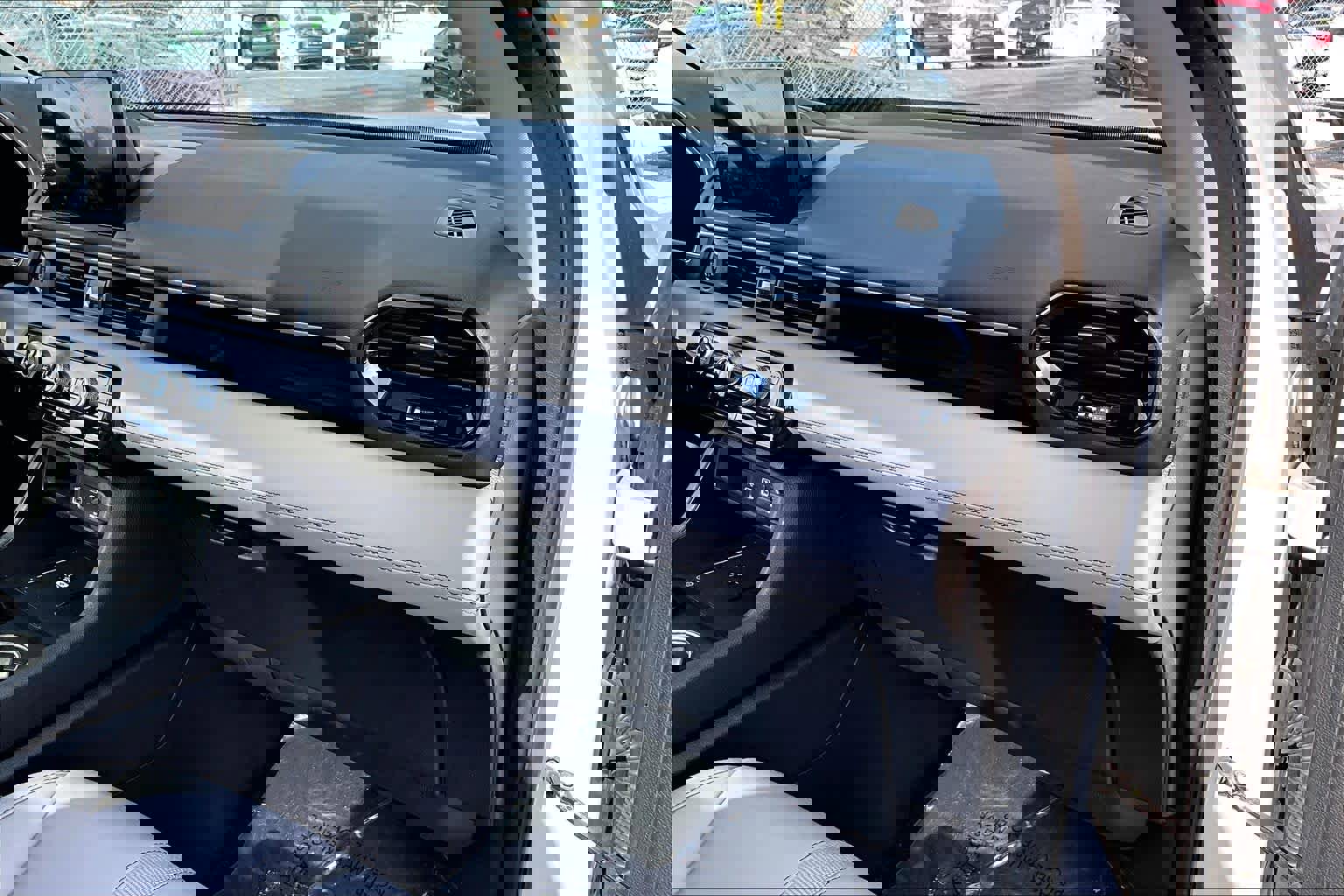 Used 2023 Honda Pilot Touring image 19